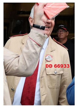 DD 66933 Fine print light red border.