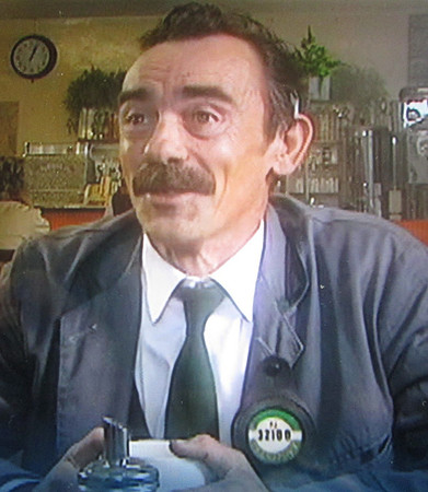 H 32100. Screenshot from an episode of Heartbeat. Don't know what it is meant to be.