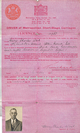 Metropolitan Short Stage Carriage - Drivers licence number 11983. Issued 29th October 1932