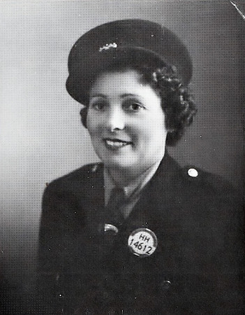 HH 14612 Devon General Conductress Evelyn George. Service 1943 to 1973