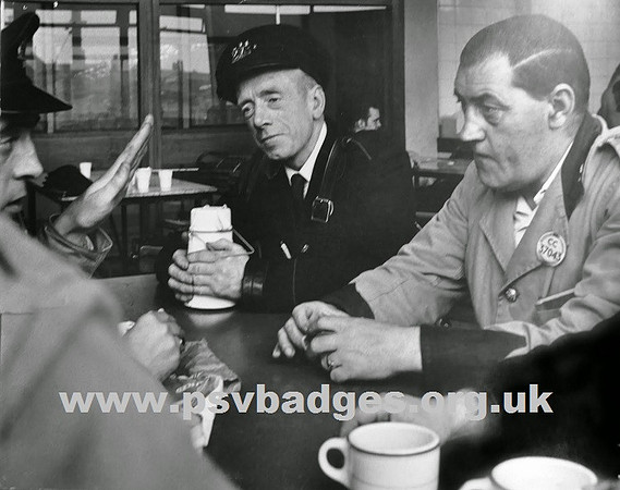 CC 37043 Manchester Corporation Transport Department Driver - note the brew can.