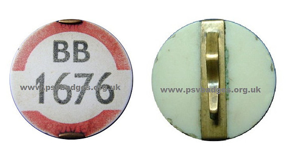BB 1676 Early issue badge 1935/6
